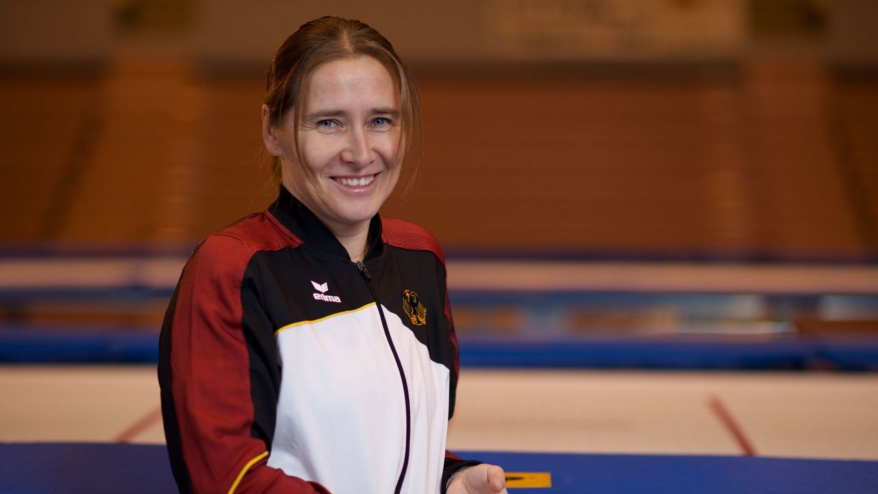 Cheftrainerin Trampolinturnen Katarina Prokesova | Bildquelle: Rösler